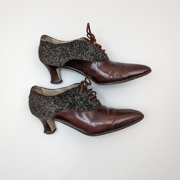 Vintage Bally Brown Leather and Grey Wool Pumps - Picture 1 of 4
